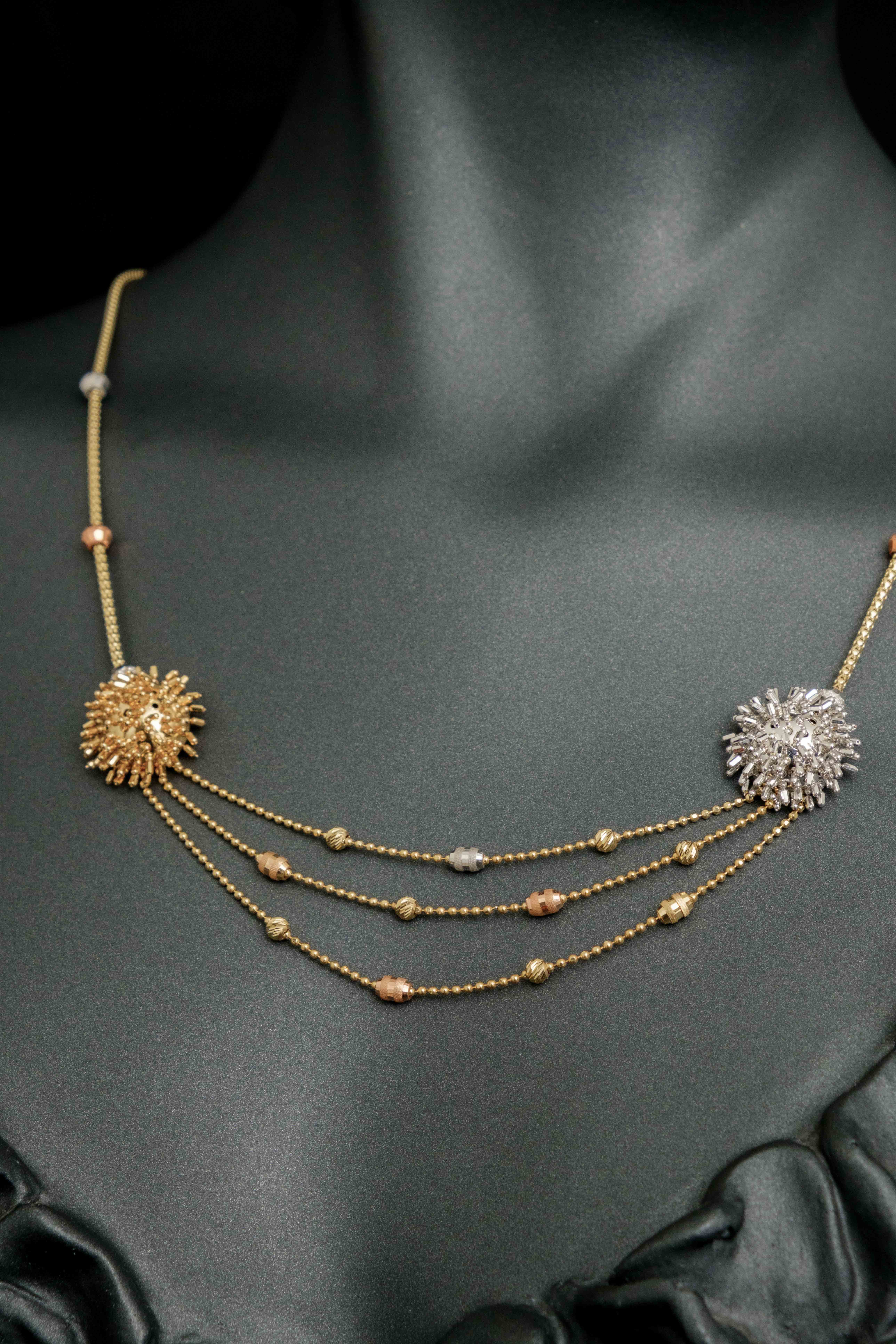 Üçlü Dorika Ponponlu Gerdanlık